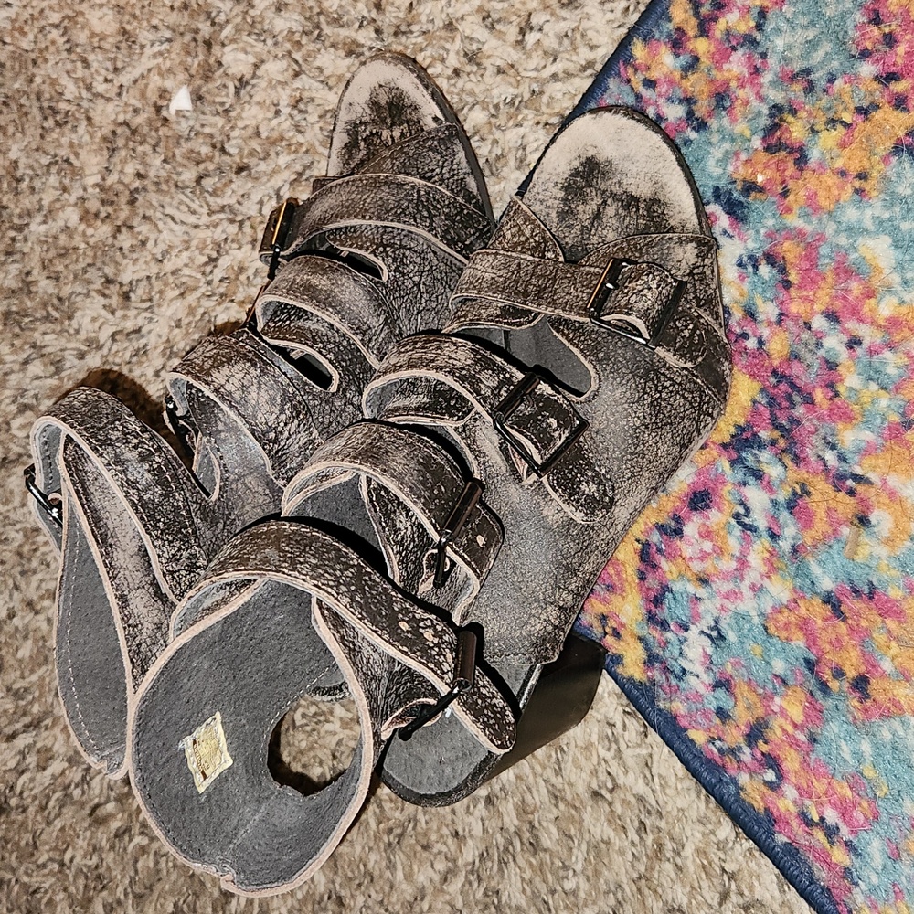 Roper Strappy Chucky Anckle Heels Size 8.5